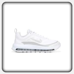 Woman's White Nike Air Max AP Sneaker Size 10M
